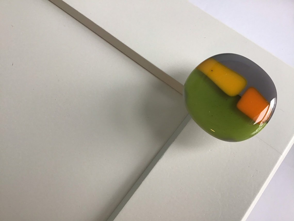 ColorForm ‘S’ - Custom Glass Cabinet Knob