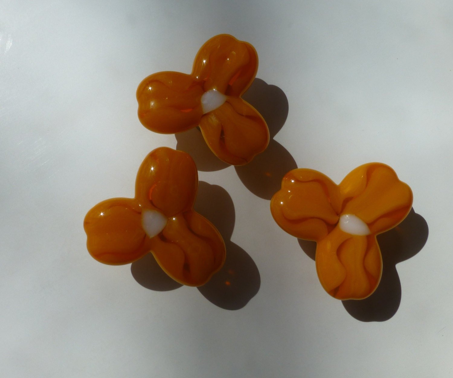 Orange flower knob, USA made, orange trillium knob, glass flower knob, Michigan made glass knobs, orange yellow flower - Ann Ivory Studios